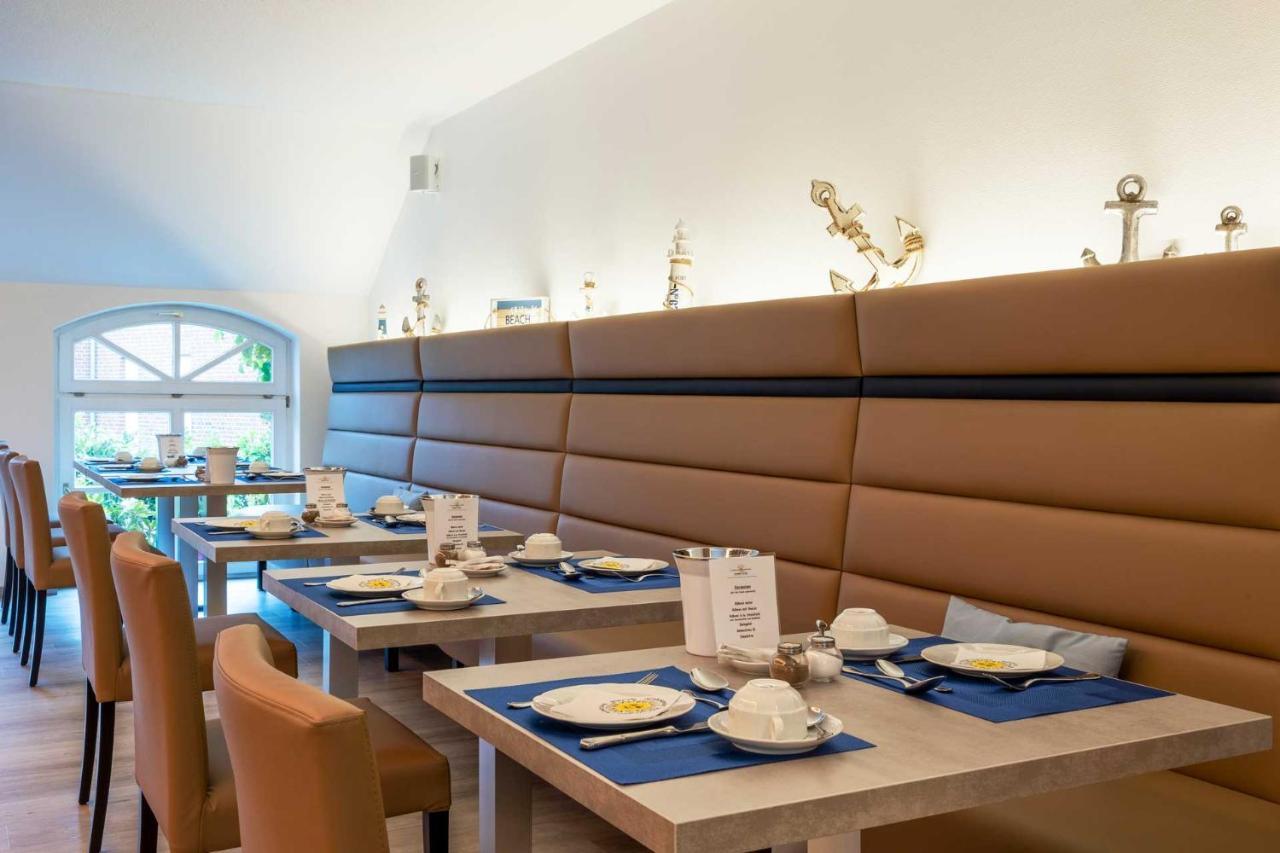 Hotel Landhaus Steinfeld Greetsiel Esterno foto