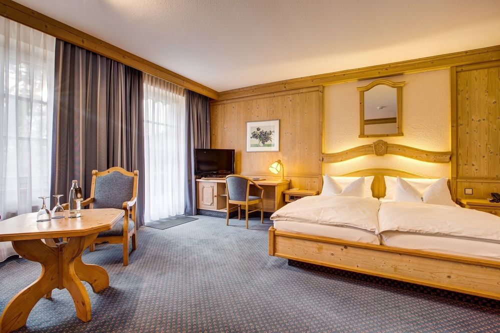Hotel Landhaus Steinfeld Greetsiel Esterno foto